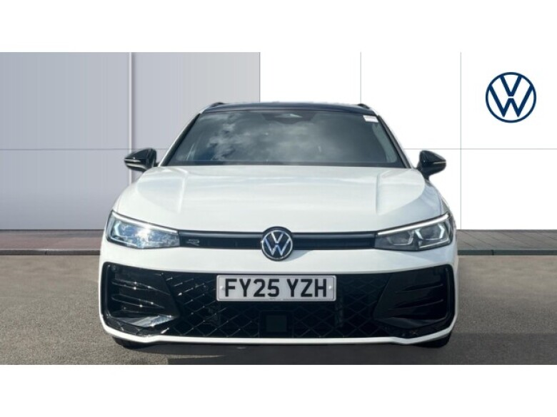 Volkswagen Passat 1.5 eTSI R-Line 5dr DSG Petrol Estate